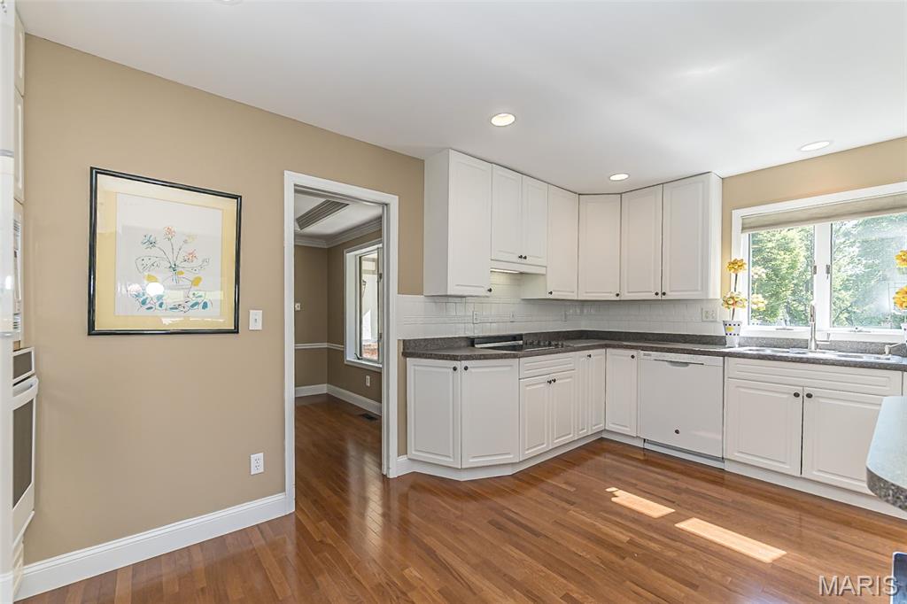 159 Spring Oaks Drive Ballwin, MO 63011 - Photo 9 of 49