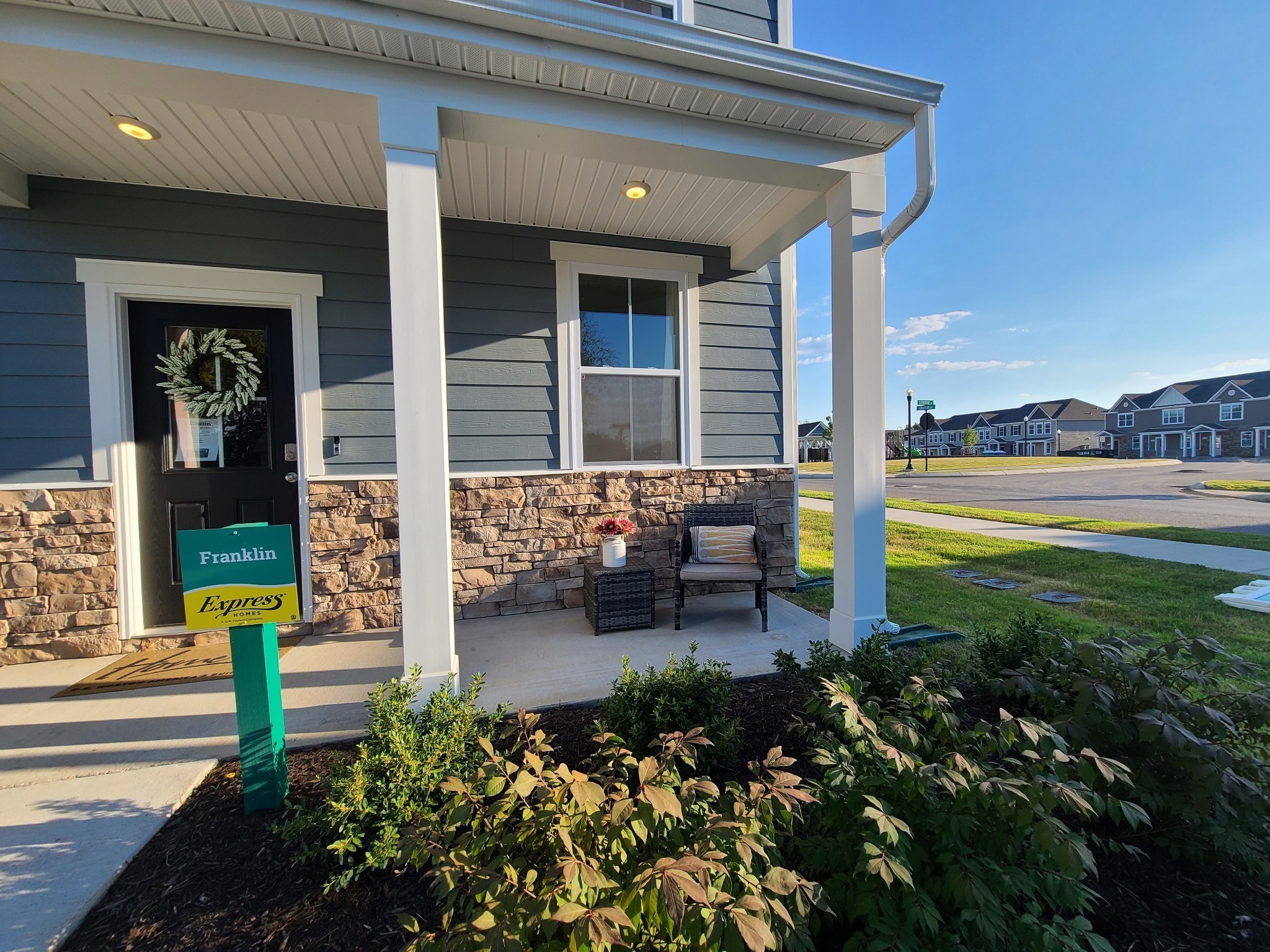 130 Cecil Road Lebanon, TN 37087 - Photo 3 of 46 a garden view with a seating space