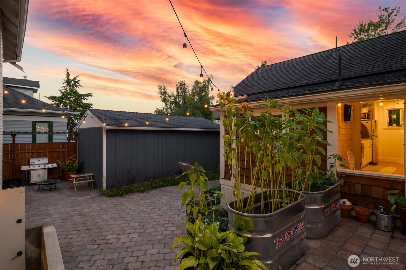 333 North 75th Street Seattle, WA 98103 - Photo 35 of 40