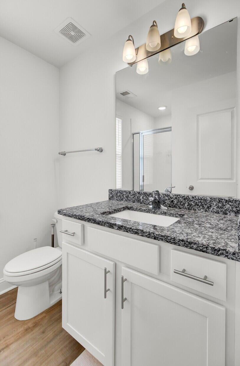 1531 Foster Creek Road Hanahan, SC 29410 - Photo 13 of 25 Bathroom