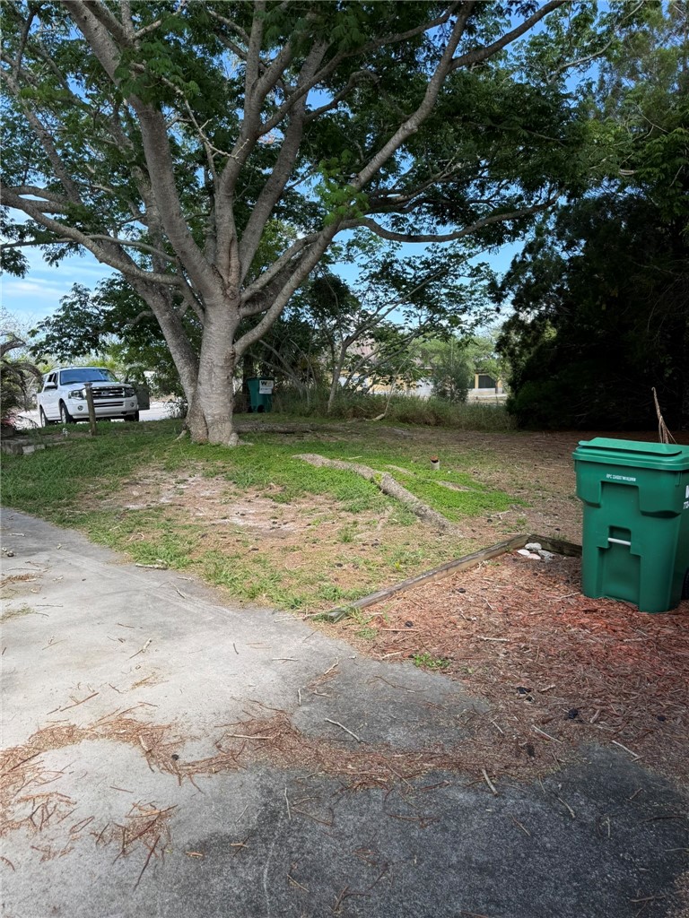 829 High Street Sebastian, FL 32958 - Photo 6 of 23