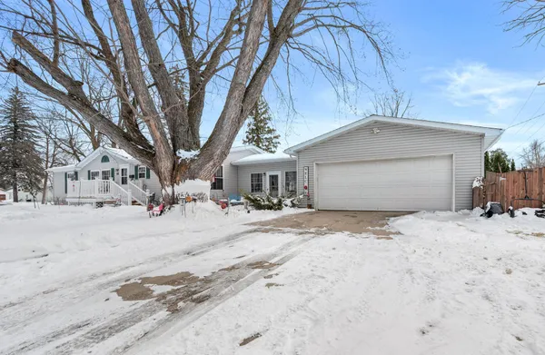 $219,900 | 100 Northwest 10th Street, Grand Rapids, MN 55744