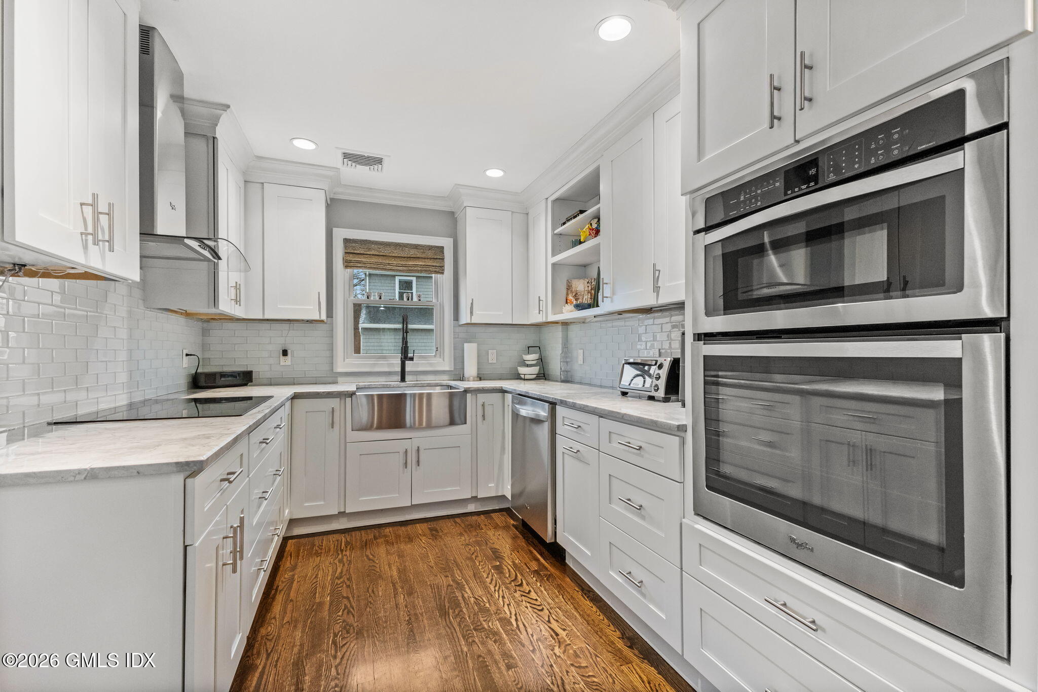 24 Taylor Drive Cos Cob, CT 06807 - Photo 18 of 39 21-web-or-mls-24-taylor-dr