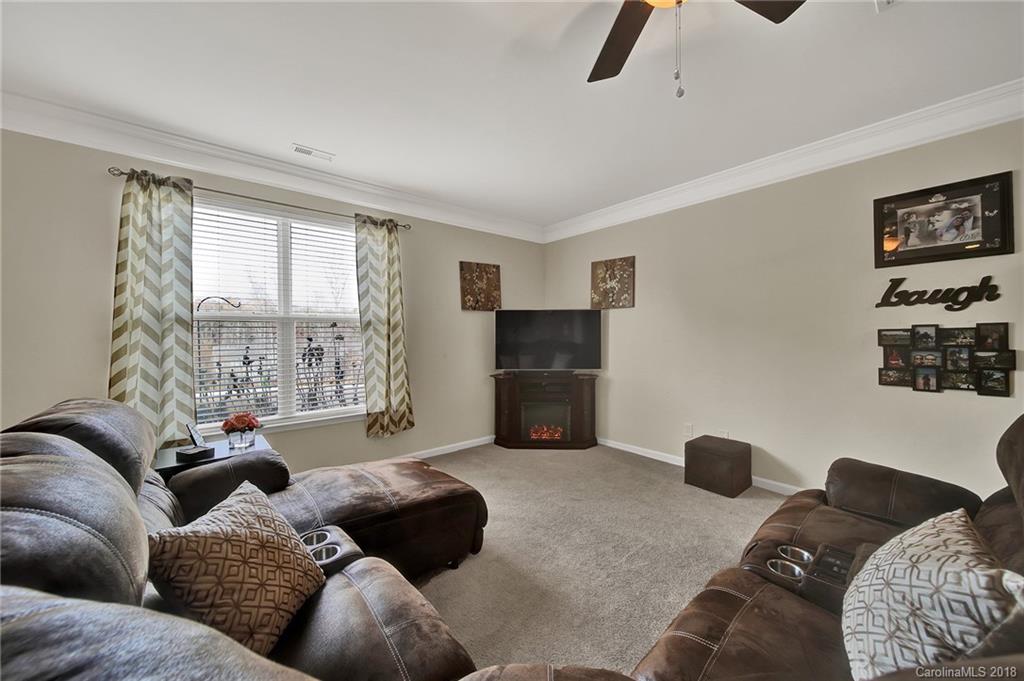 16127 Raptor Court Charlotte, NC 28278 - Photo 14 of 32