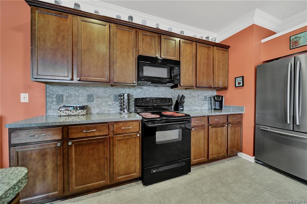 16127 Raptor Court Charlotte, NC 28278 - Photo 7 of 32