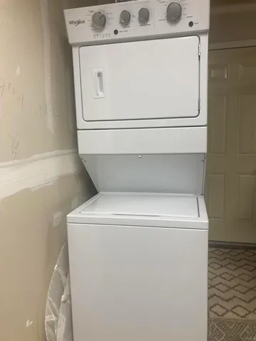 a close up view of washer and dryer