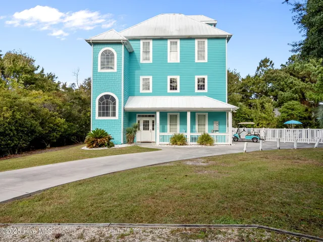 $1,400,000 | 9902 Colonel Hansen Court, Emerald Isle, NC 28594