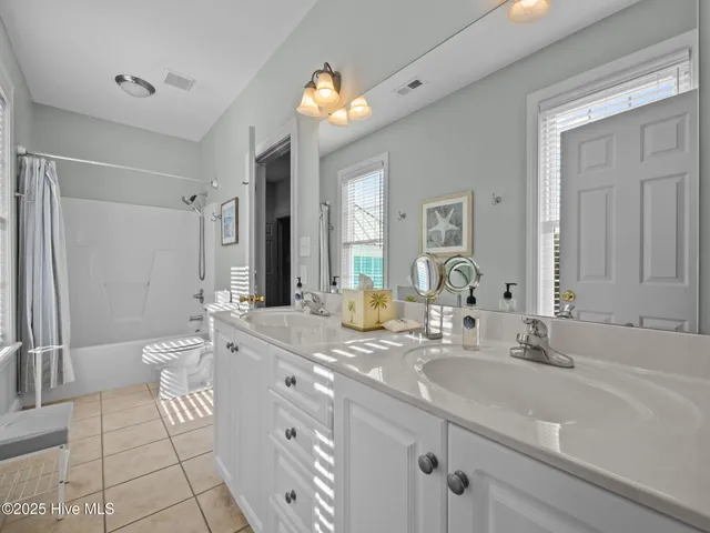 $1,400,000 | 9902 Colonel Hansen Court, Emerald Isle, NC 28594