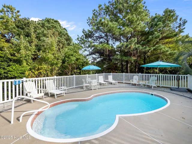 $1,400,000 | 9902 Colonel Hansen Court, Emerald Isle, NC 28594