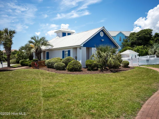 $1,400,000 | 9902 Colonel Hansen Court, Emerald Isle, NC 28594