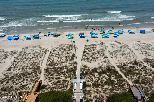 $1,400,000 | 9902 Colonel Hansen Court, Emerald Isle, NC 28594