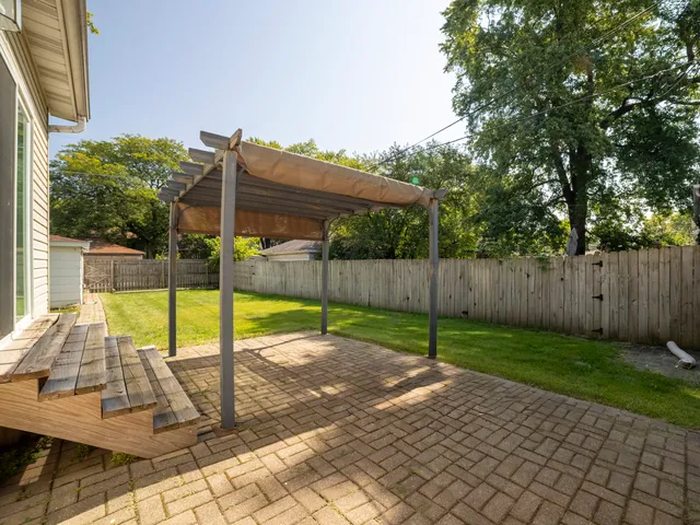 $205,000 | 17519 Community Street, Lansing, IL 60438