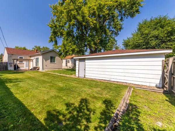 $198,000 | 17519 Community Street, Lansing, IL 60438