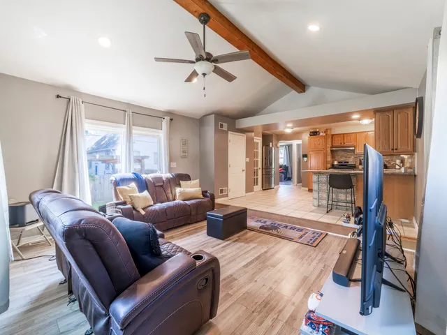 $205,000 | 17519 Community Street, Lansing, IL 60438