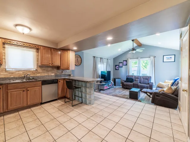 $205,000 | 17519 Community Street, Lansing, IL 60438