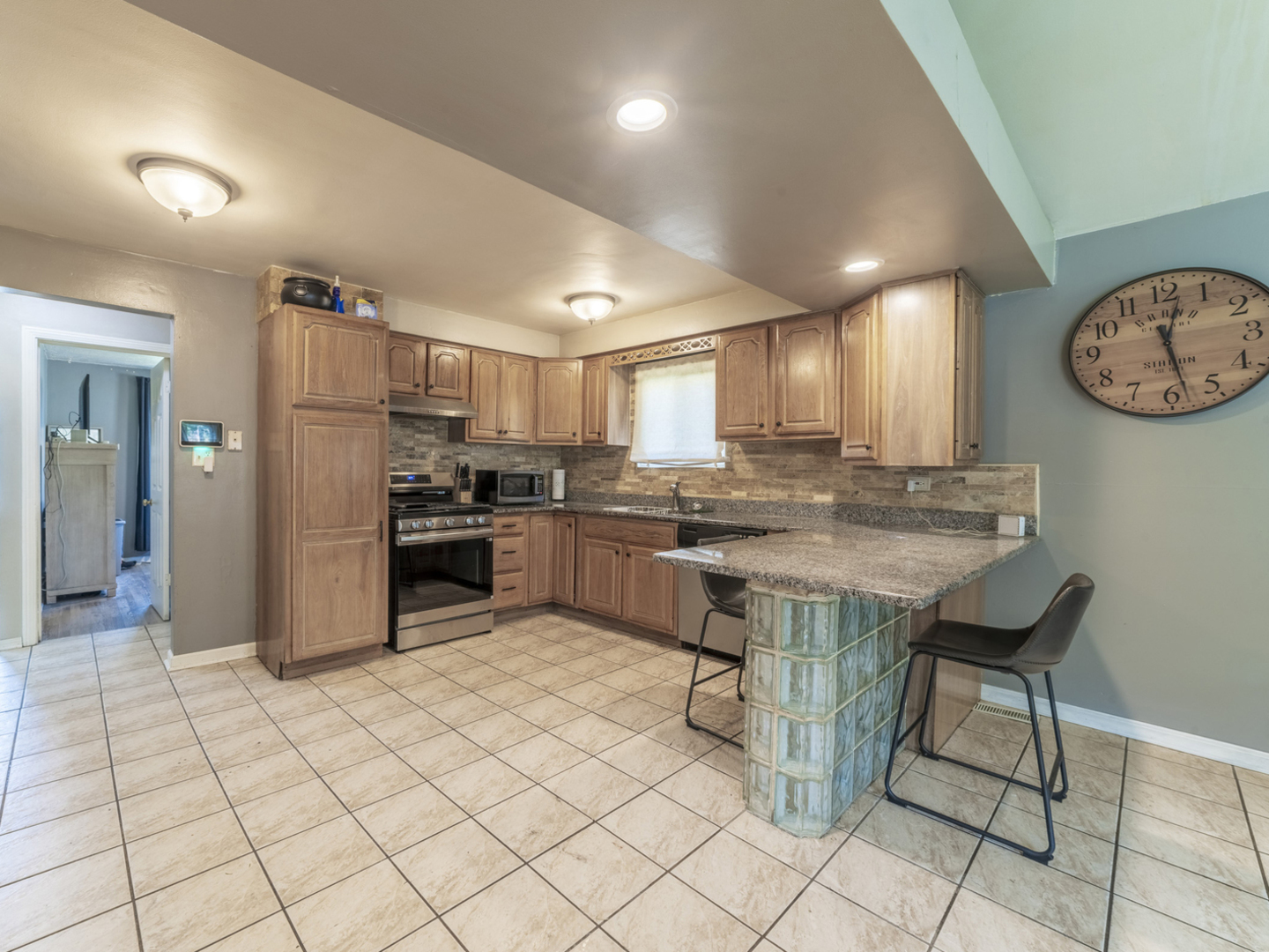 17519 Community Street Lansing, IL 60438 - Photo 9 of 39