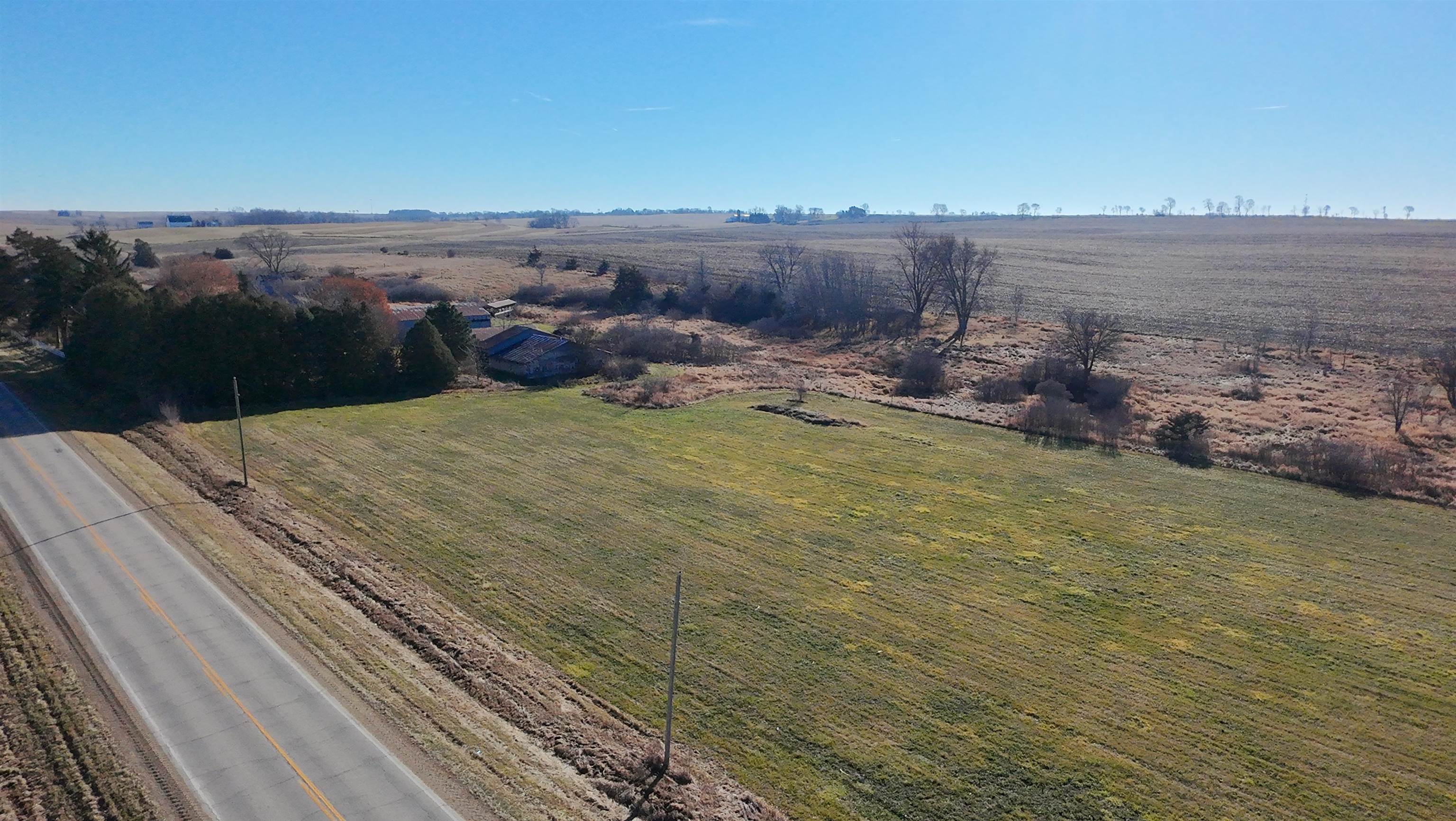 395 North Cedarville Road Freeport, IL 61032 - Photo 43 of 47 a view of a terrace with a ocean