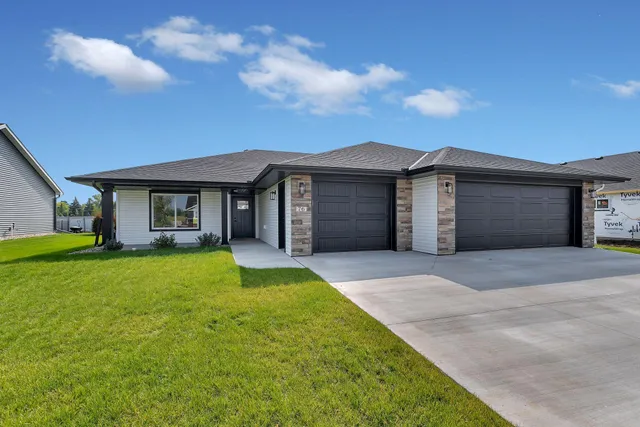 $494,900 | 76 Meadow Ln. Lane, Cold Spring, MN 56320