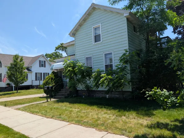 $339,900 | 1236 Fulton Street, Grand Haven, MI 49417