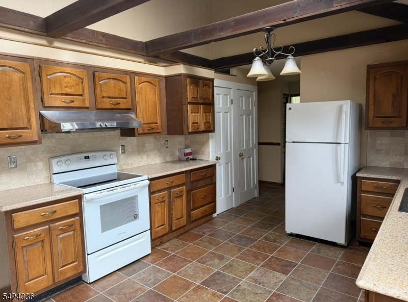 42 Welisewitz Road Ringoes, NJ 08551 - Photo 2 of 9