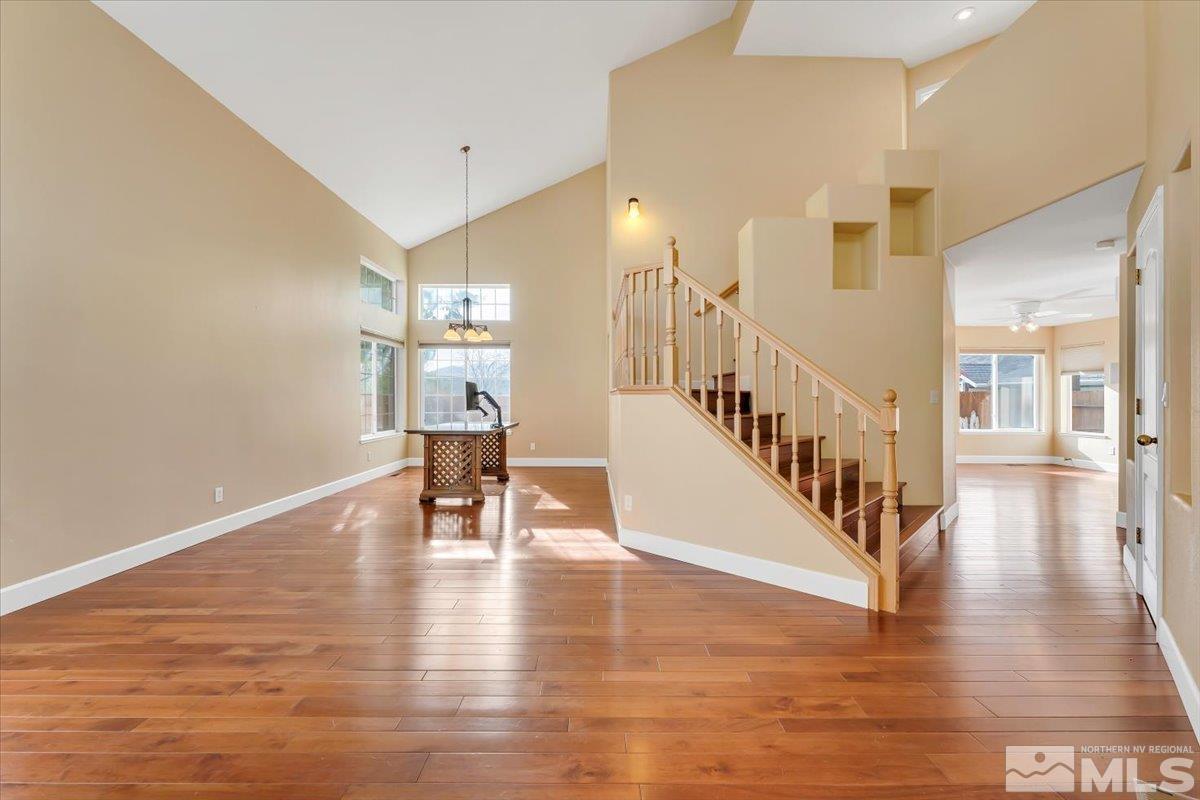 5880 Simons Drive Reno, NV 89523 - Photo 5 of 35 Photo 5