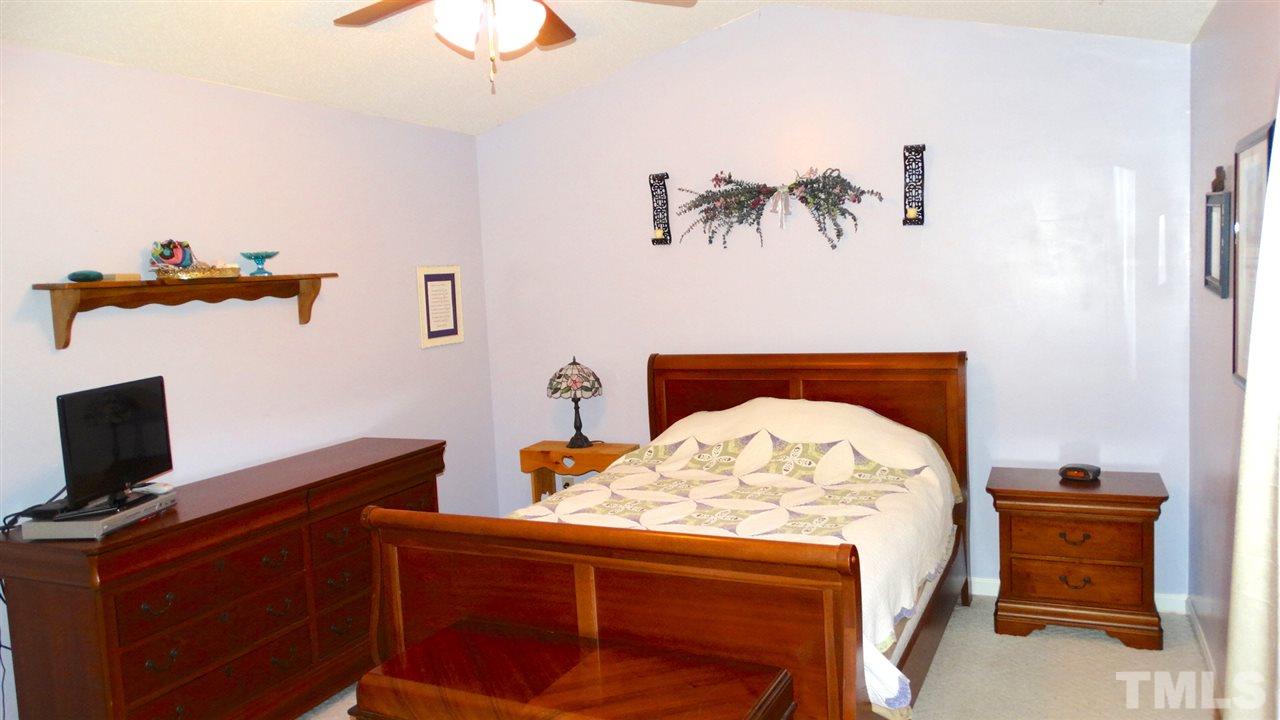 110 Shady Spring Place Durham, NC 27713 - Photo 10 of 22 Gallery Image 10
