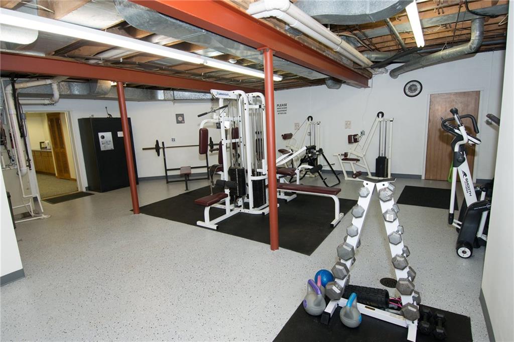 500 McCombs Road Venetia, PA 15367 - Photo 20 of 25