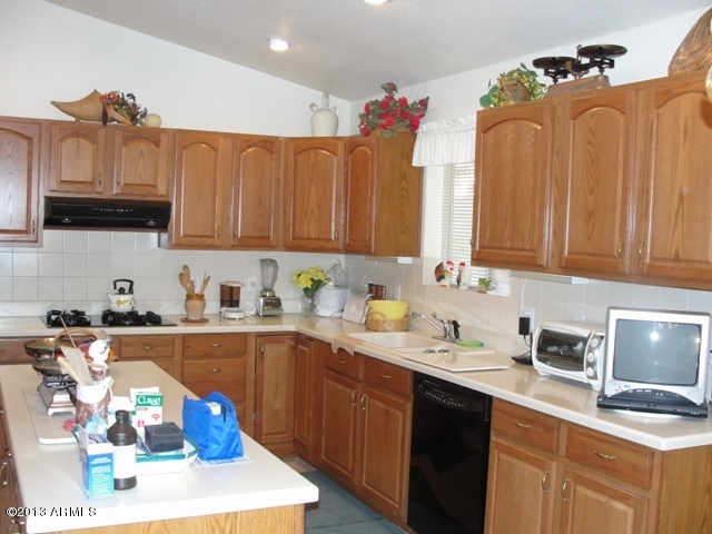 603 North Oak Ridge Road Payson, AZ 85541 - Photo 12 of 20 036