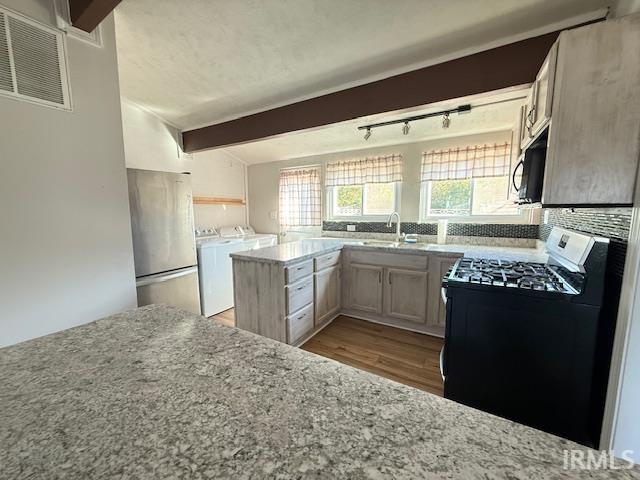 210 Shawnee Drive Bedford, IN 47421 - Photo 5 of 16