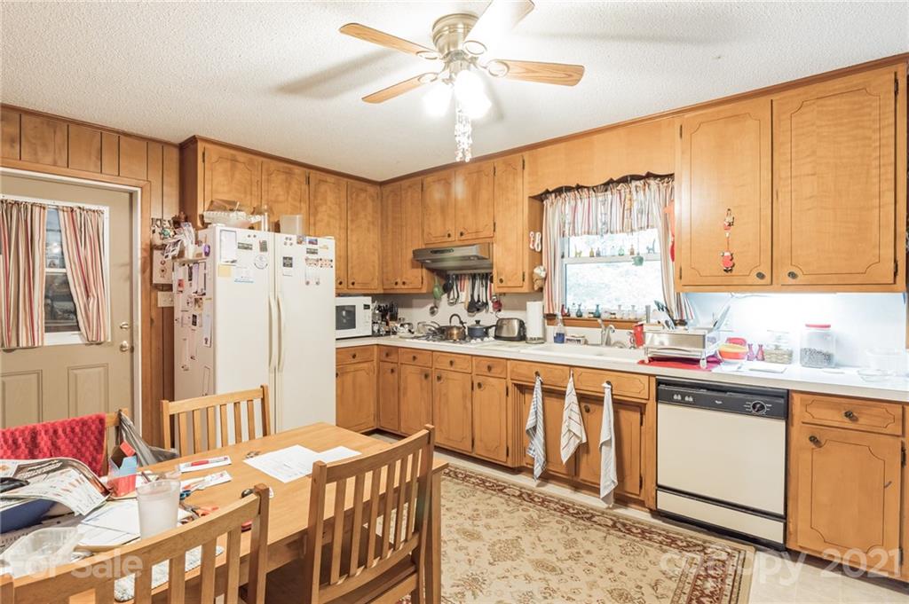 1829 Woolie Road Lincolnton, NC 28092 - Photo 21 of 39 Gallery Image 21