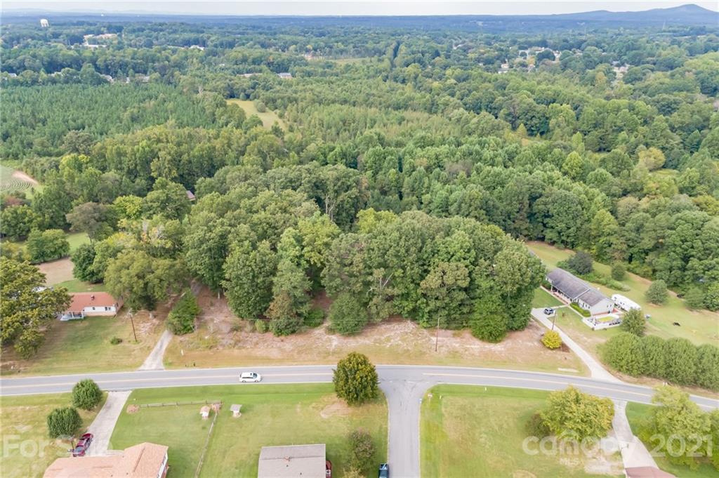 1829 Woolie Road Lincolnton, NC 28092 - Photo 36 of 39 Gallery Image 36