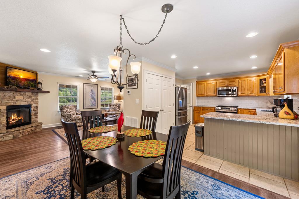 270 Ausburn Road Blue Ridge, GA 30513 - Photo 13 of 96