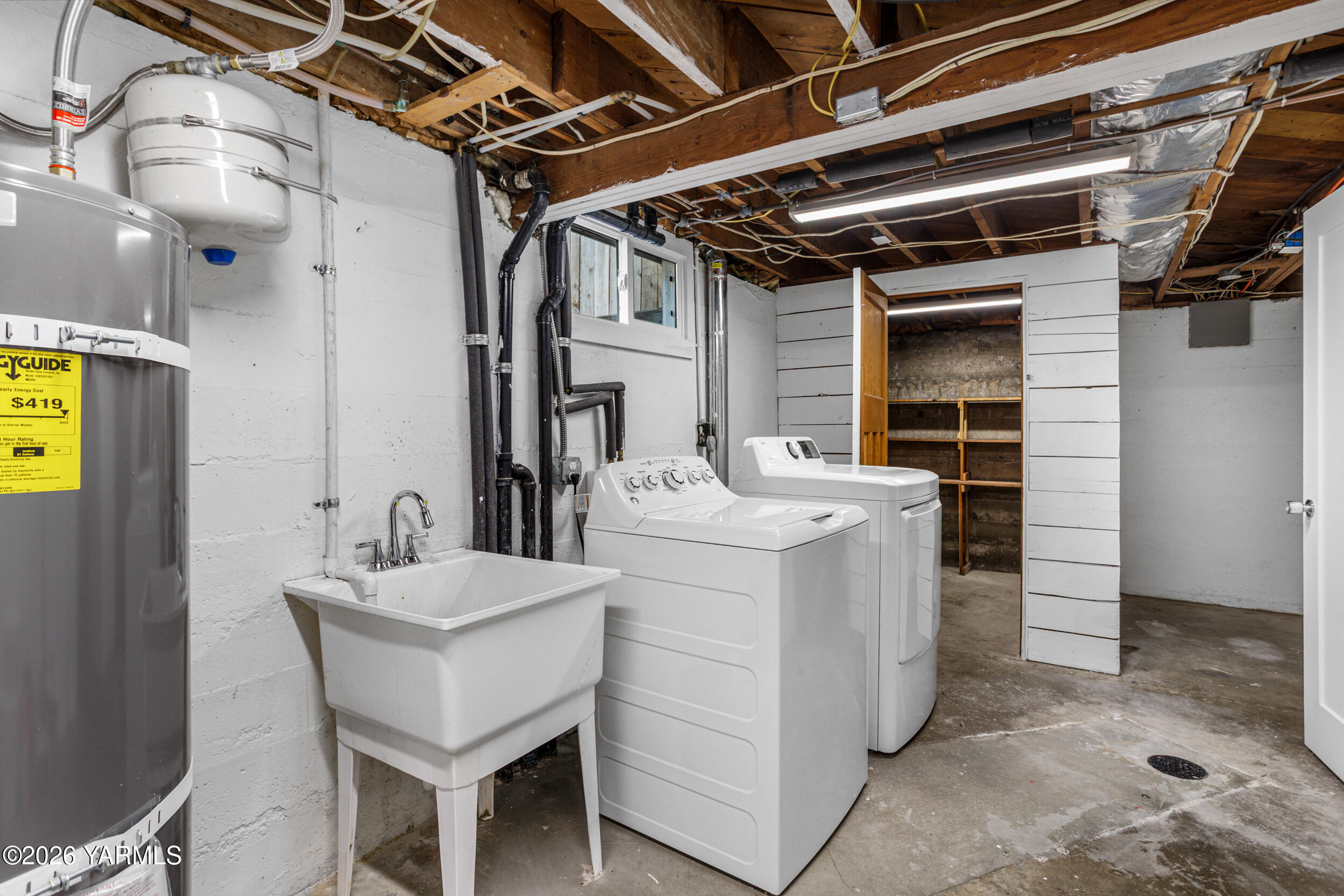 3206 Summitview Avenue Yakima, WA 98902 - Photo 29 of 48 Storage space