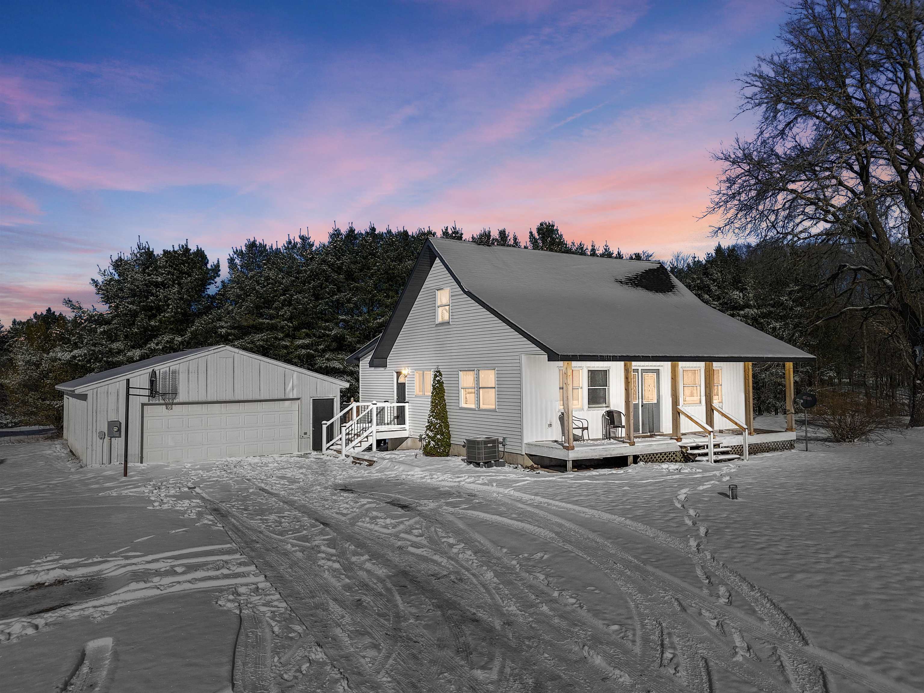 20 South 35 Road Cadillac, MI 49601 - Photo 1 of 47
