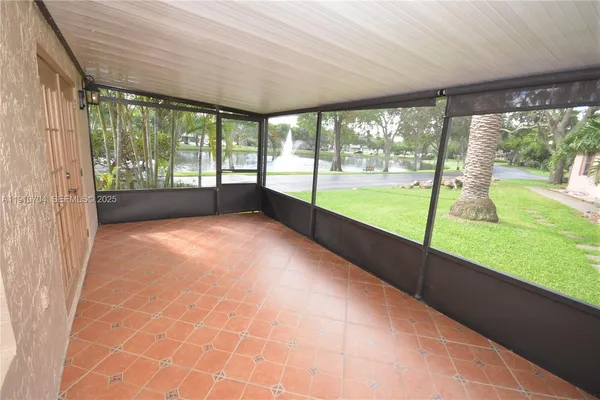 $3,600 | 2119 Nova Village Drive, Davie, FL 33317