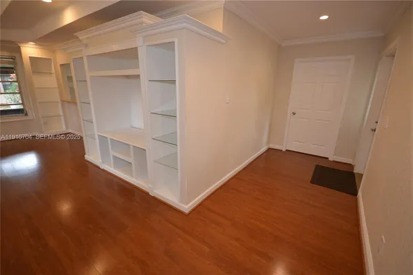 $3,600 | 2119 Nova Village Drive, Davie, FL 33317