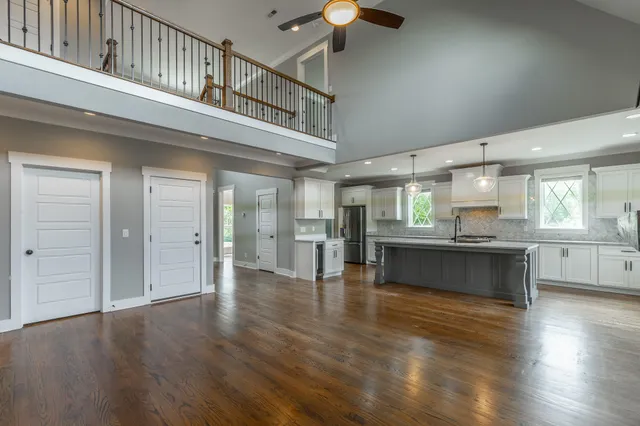 $699,000 | 12733 Blakeslee Drive, Soddy Daisy, TN 37379