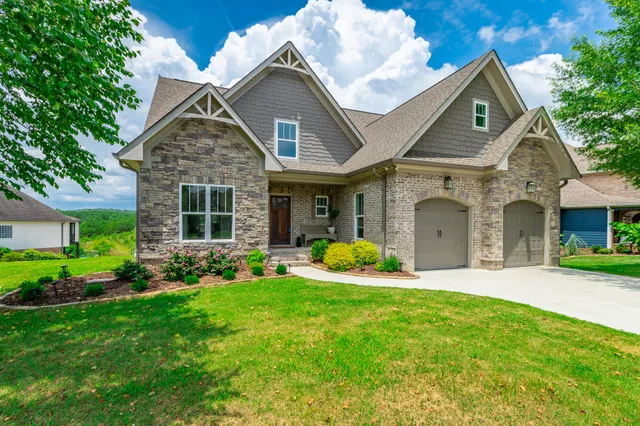 $699,000 | 12733 Blakeslee Drive, Soddy Daisy, TN 37379