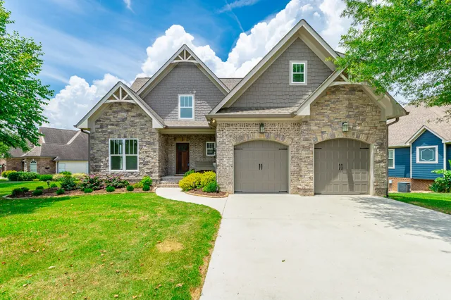 $699,000 | 12733 Blakeslee Drive, Soddy Daisy, TN 37379