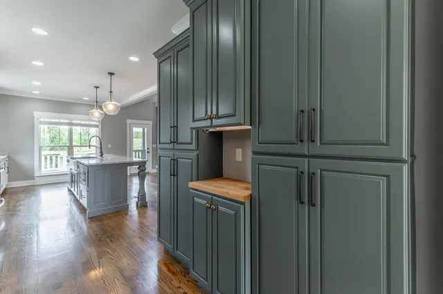 $699,000 | 12733 Blakeslee Drive, Soddy Daisy, TN 37379