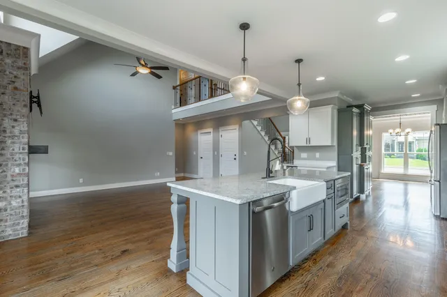 $699,000 | 12733 Blakeslee Drive, Soddy Daisy, TN 37379