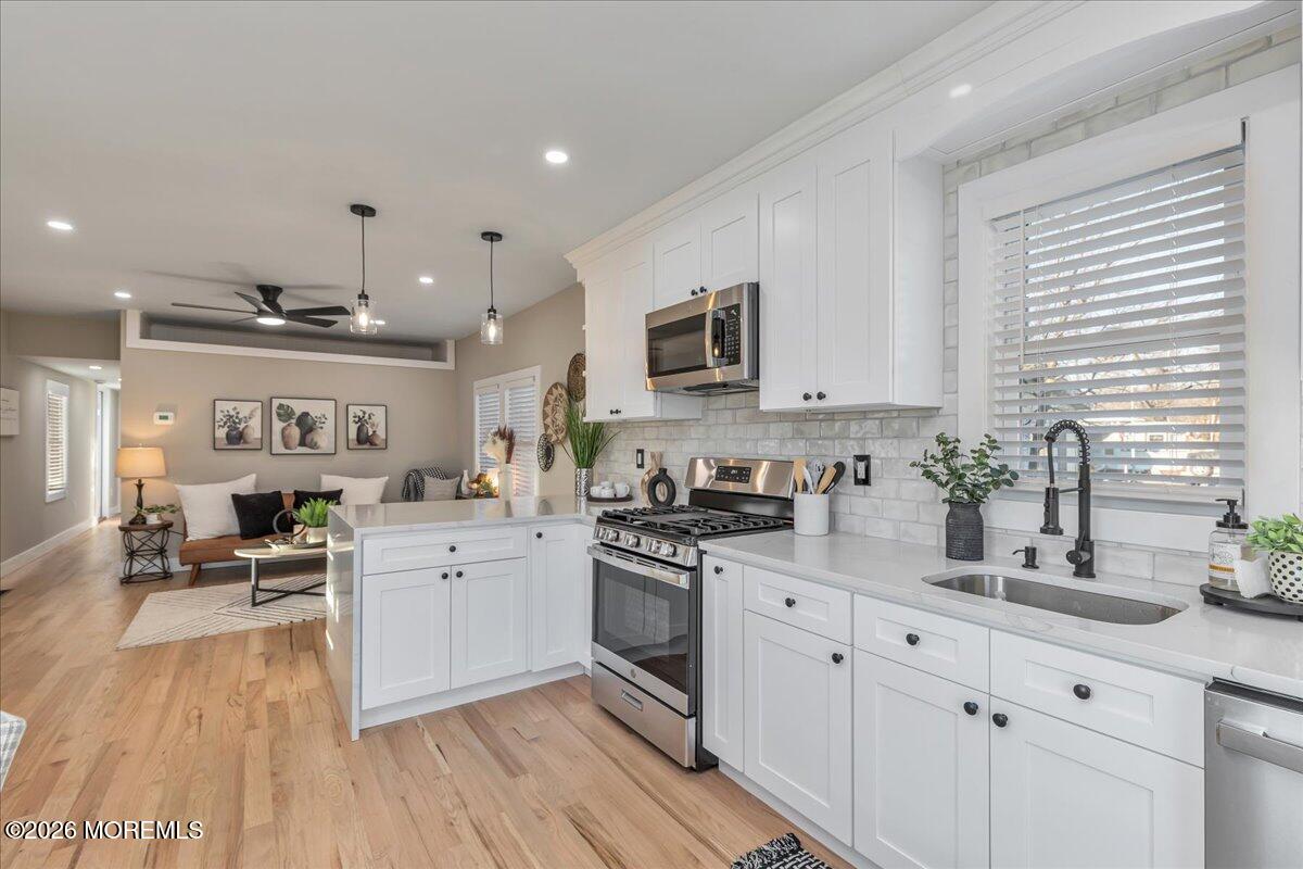 58 Locust Grove Hazlet, NJ 07730 - Photo 11 of 26 13-3V0A9417