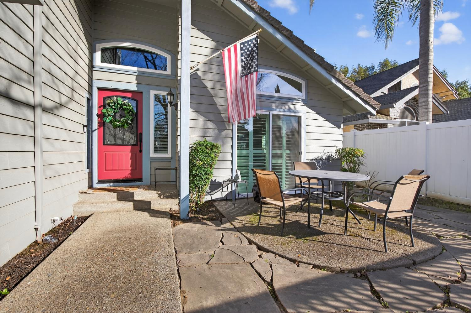 19084 Pebble Run Woodbridge, CA 95258 - Photo 6 of 49 Gallery Image 6