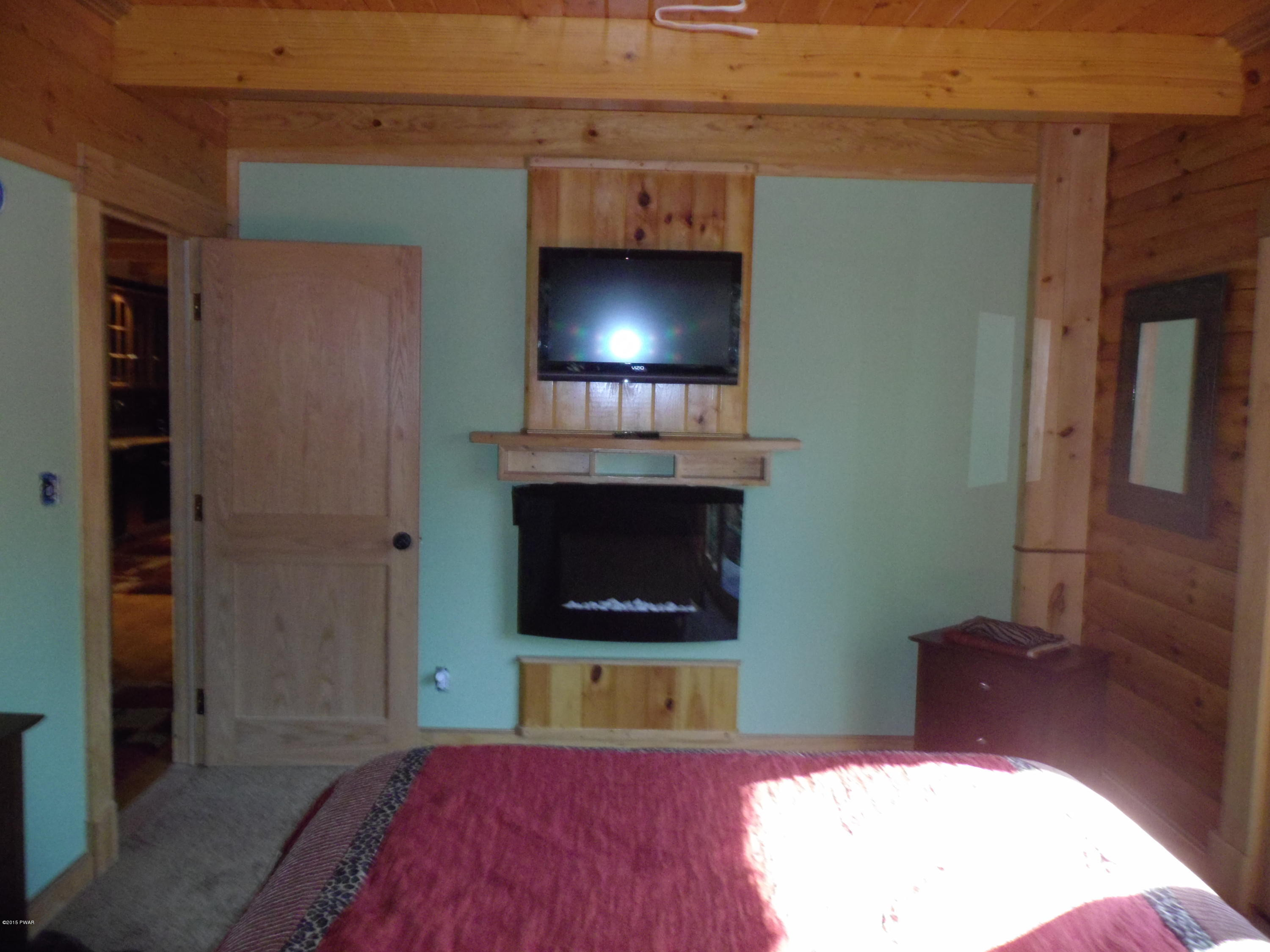 8 Lacawac Road Lake Ariel, PA 18436 - Photo 19 of 31