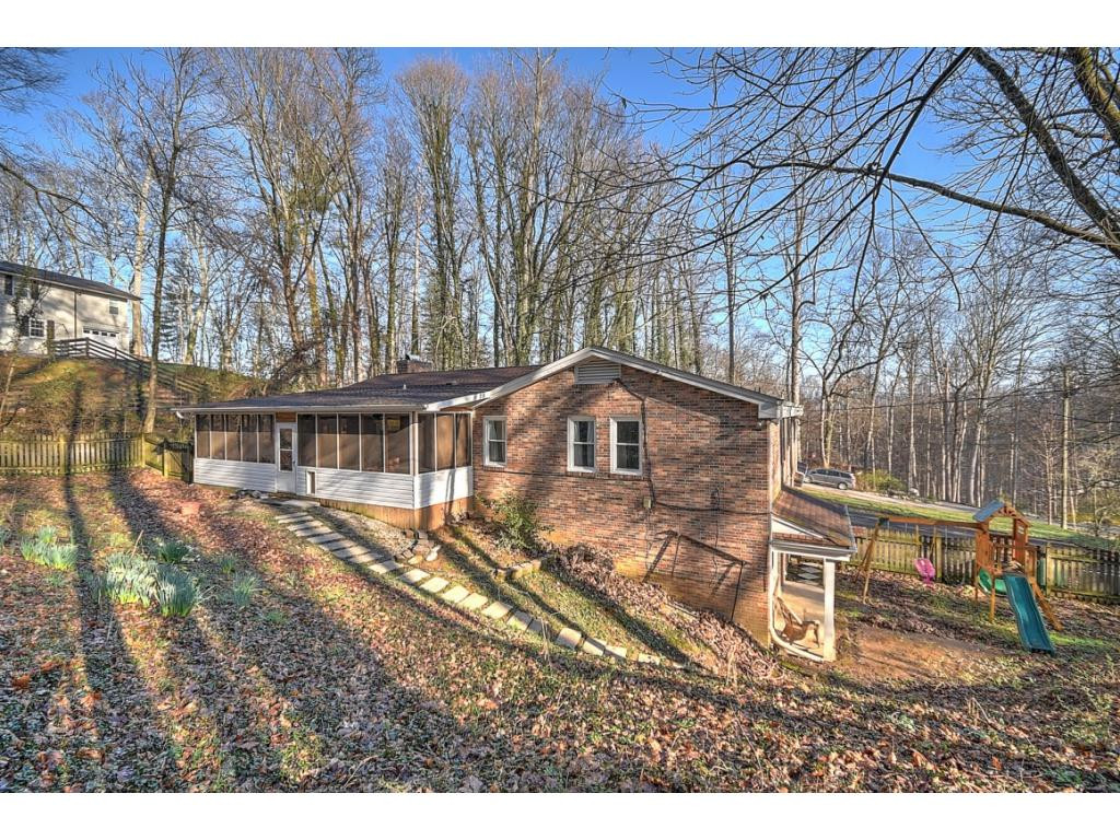 4527 Mitchell Road Kingsport, TN 37664 - Photo 33 of 34 Photo 33