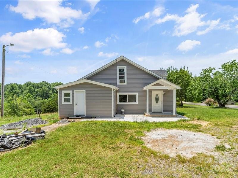 4080 Piney Road Morganton, NC 28655 - Photo 3 of 23 a front view of a house with yard