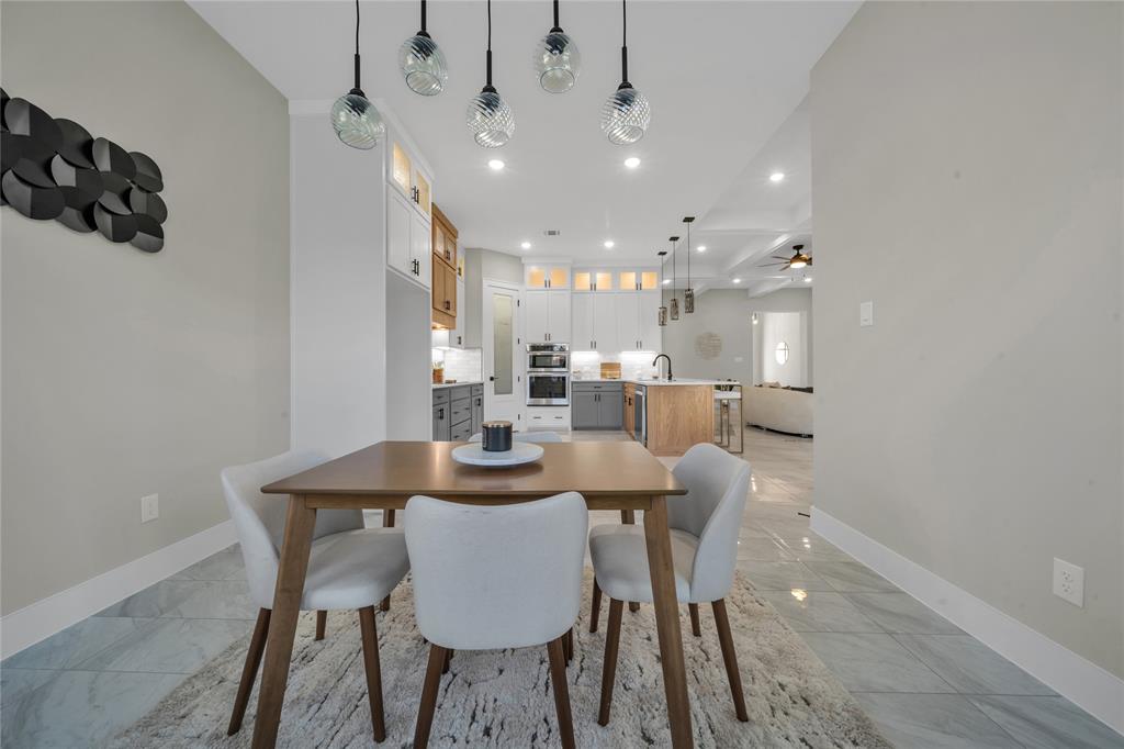904 Tannehill Way Athens, TX 75751 - Photo 4 of 18 a dining room with furniture and window