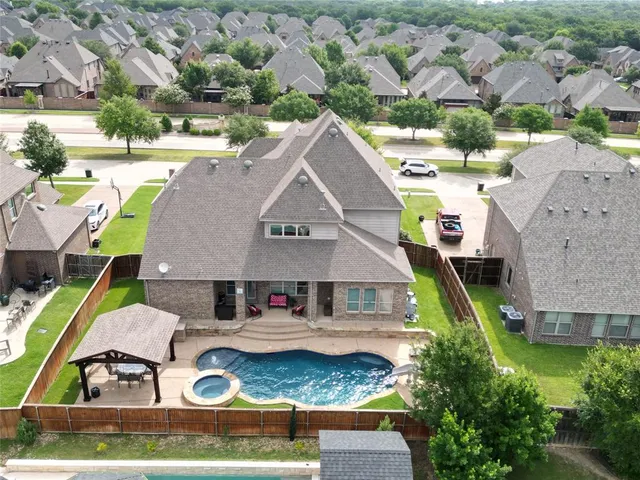 $935,000 | 2804 Trophy Club Drive, Trophy Club, TX 76262