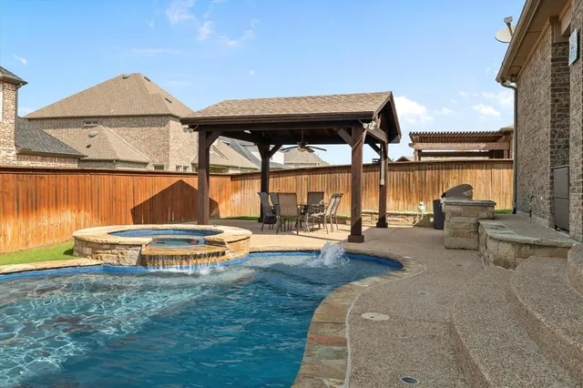 $935,000 | 2804 Trophy Club Drive, Trophy Club, TX 76262