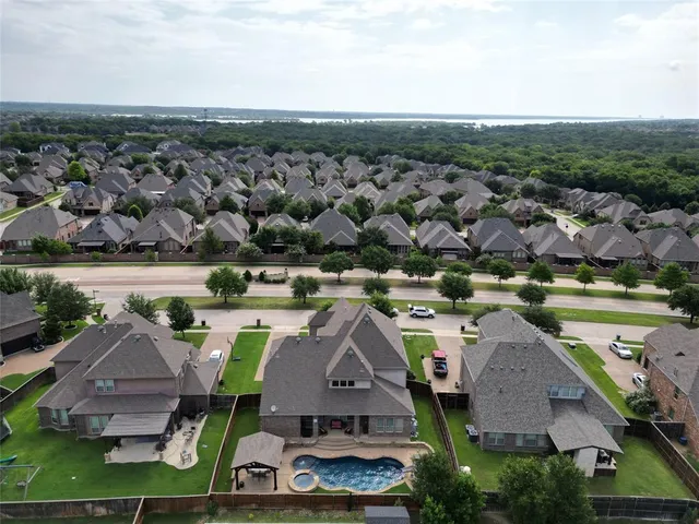 $935,000 | 2804 Trophy Club Drive, Trophy Club, TX 76262